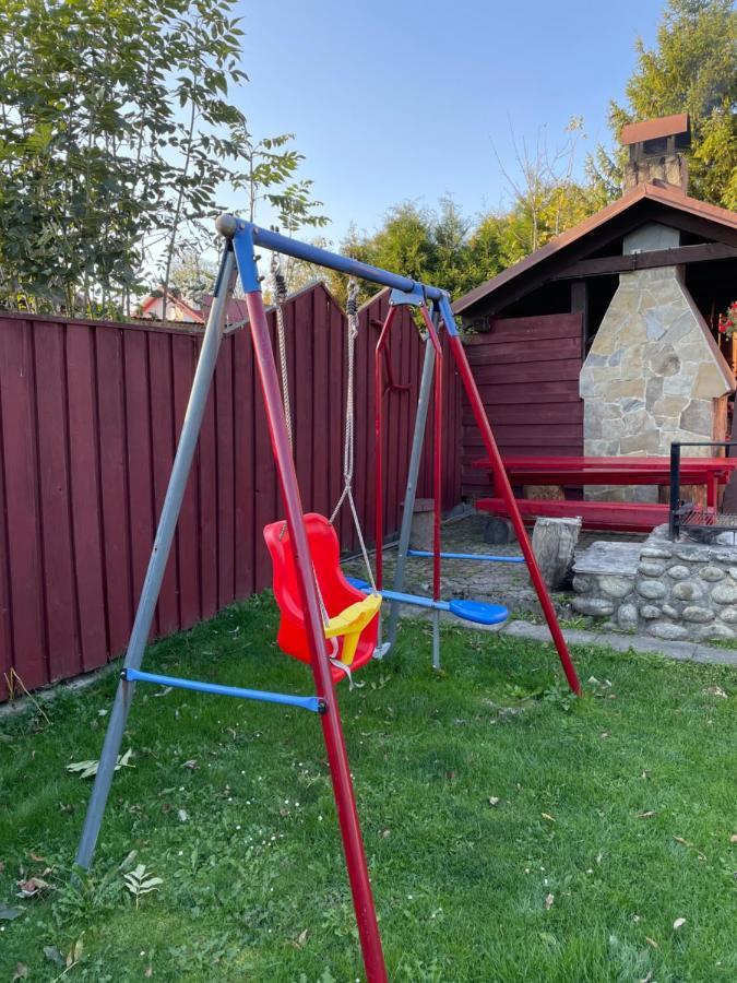 Apartmany Pod Troma Korunami Cerveny Klástor Exterior foto